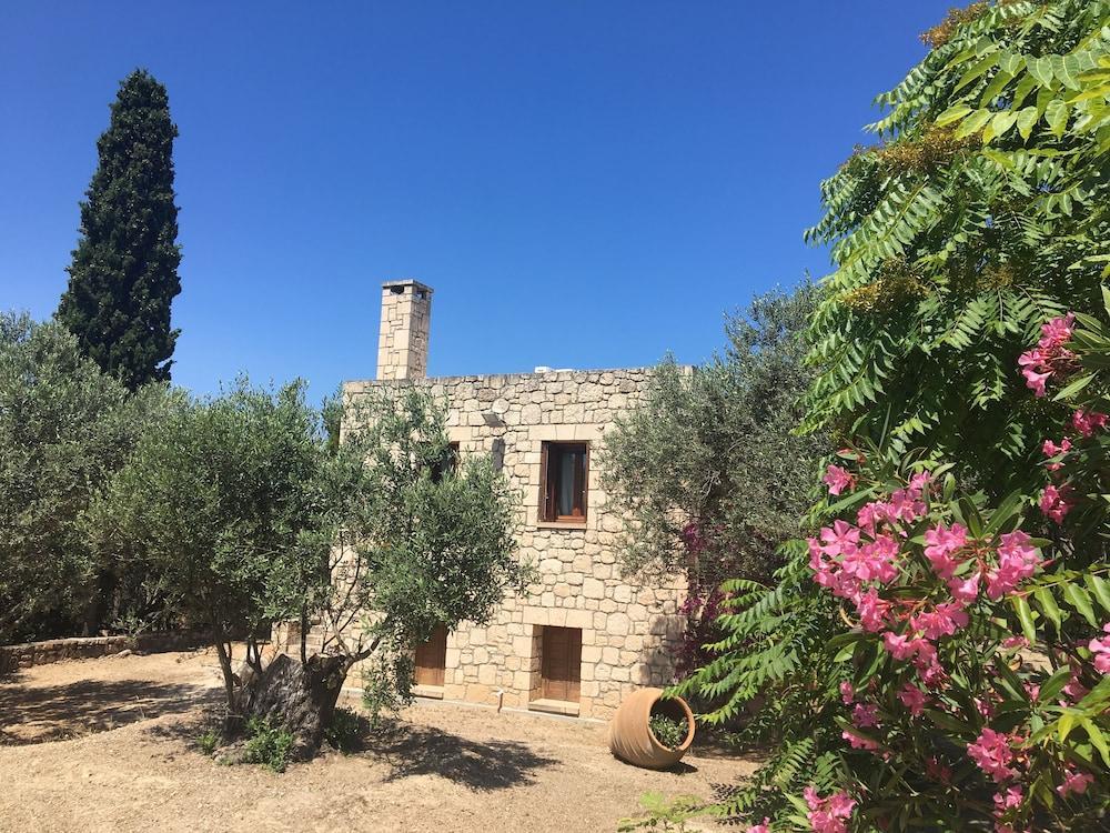 Pyrgos Ralli Estate Appartement *