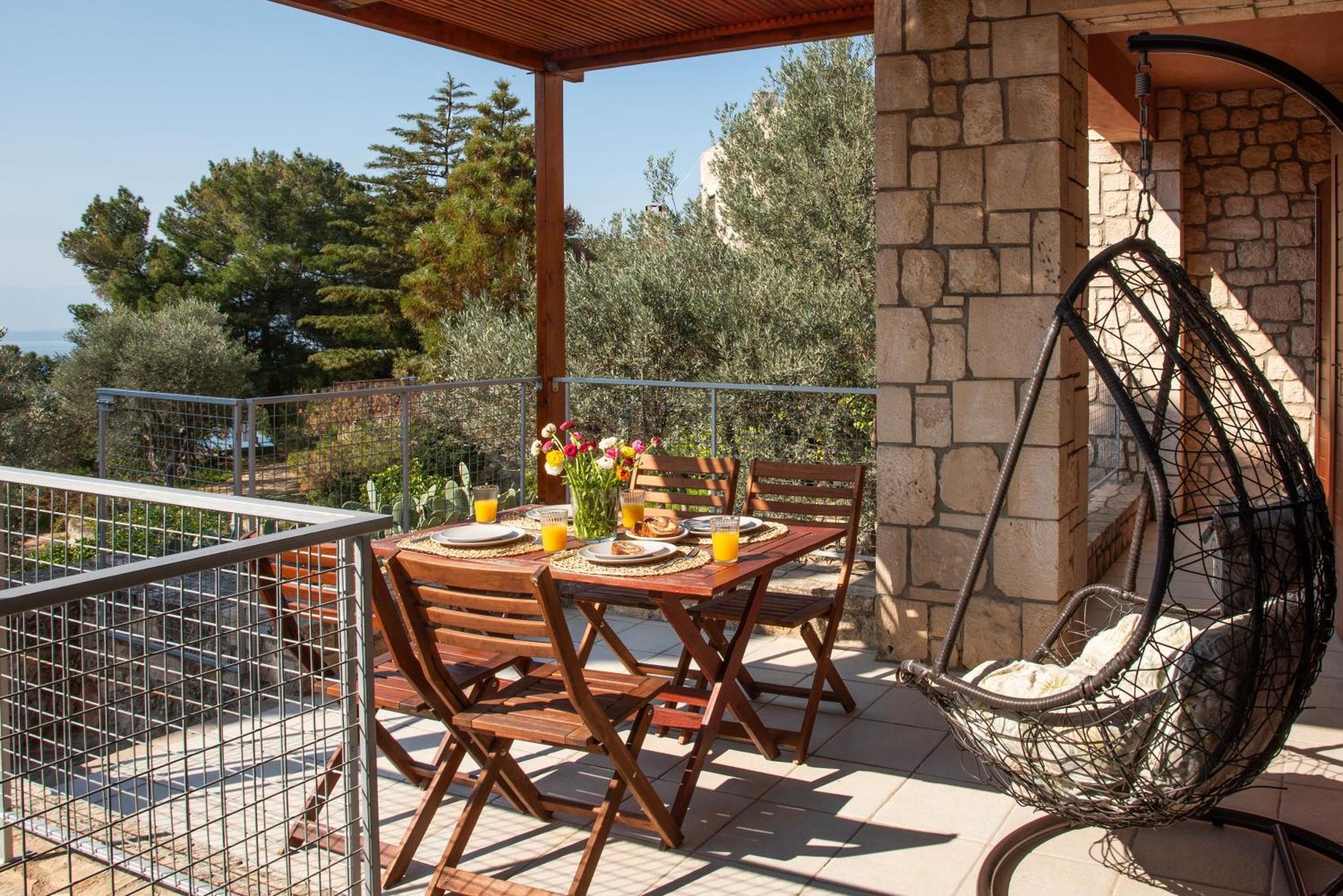Pyrgos Ralli Estate *