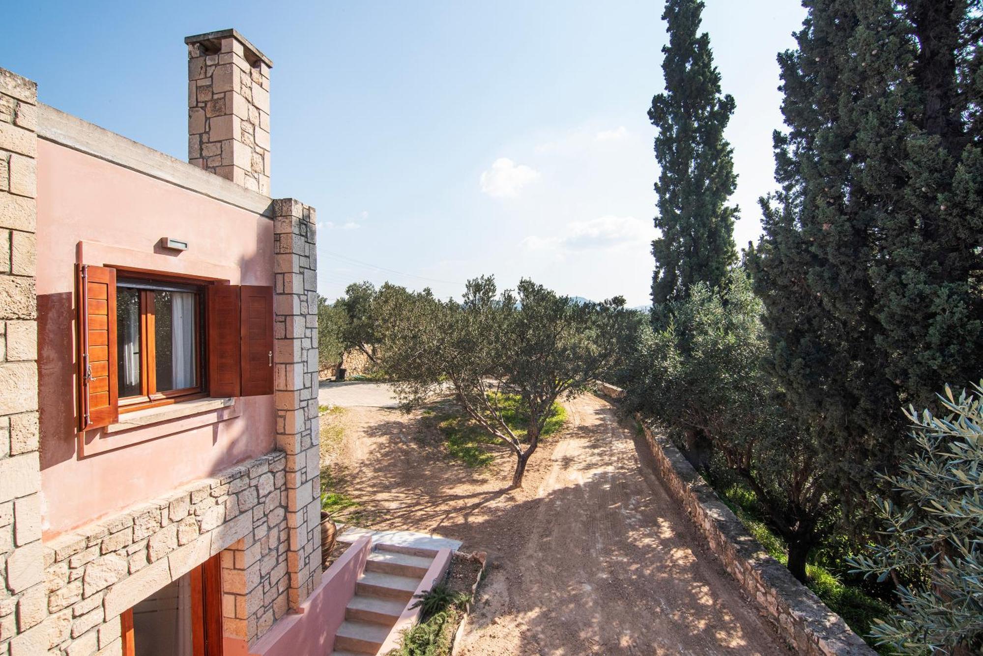 Pyrgos Ralli Estate